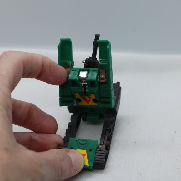 Tonka/Hasbro Gobots Tank that transforms into a robot looks to be all there - Picture 5 of 5